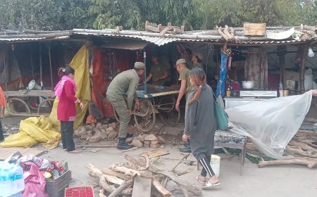 लमही नगर विकास समितिले हटायो अतिक्रमित अस्थायी टहरा